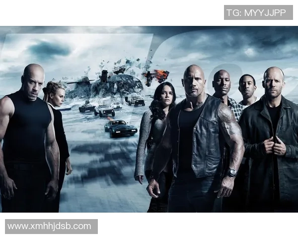 足球明星骑摩托展现激情与速度的完美结合引领年轻人的潮流风尚