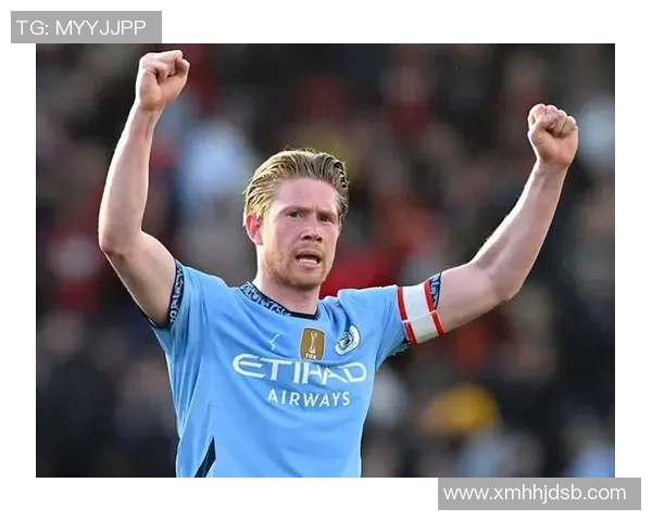 红衣服的足球明星在绿茵场上的传奇故事与辉煌成就 红衣服的足球明星在绿茵场上的传奇故事与辉煌成就