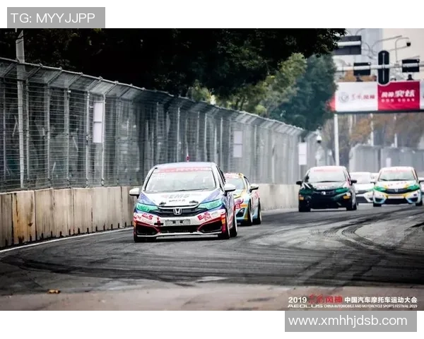 足球明星跨界演绎精彩人生电影中展现球场之外的魅力与激情 足球明星跨界演绎精彩人生电影中展现球场之外的魅力与激情